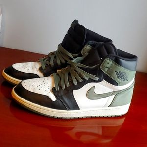 AIR JORDAN 1 RETRO HIGH OG CLAY GREEN-Size 13